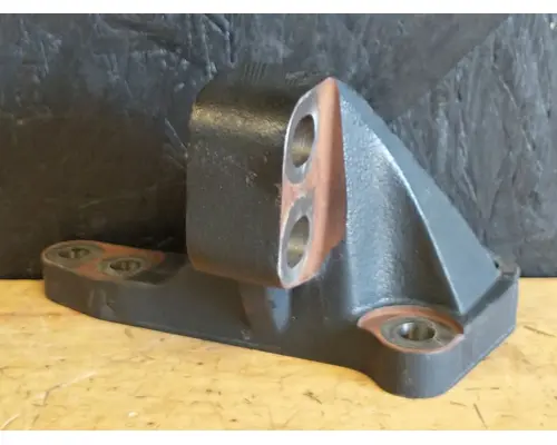 DETROIT DD13 Engine Mounts
