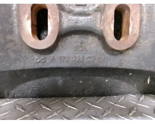 DETROIT DD13 Engine Mounts