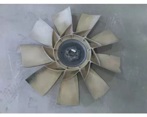 DETROIT DD13 FAN COOLING