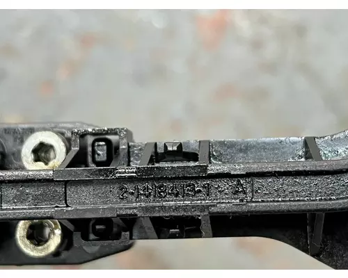 DETROIT DD13 Fuel Injector