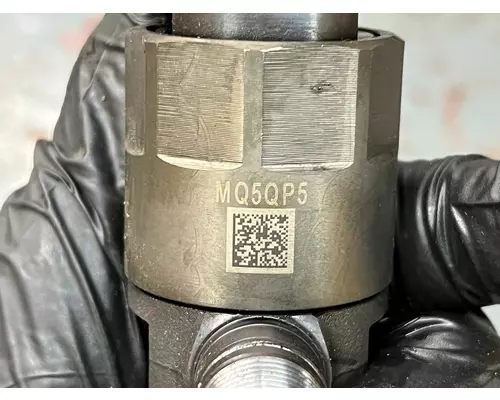 DETROIT DD13 Fuel Injector