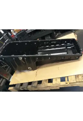 DETROIT DD13 OIL PAN