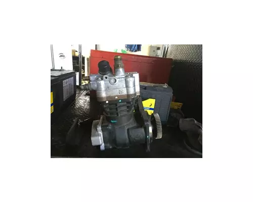 DETROIT DD13 Suspension Compressor