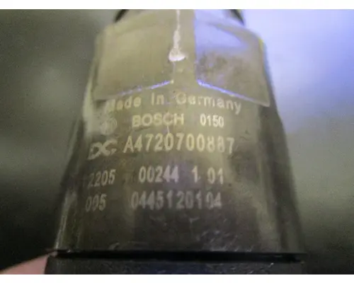 DETROIT DD15_4720700887 Fuel Injector