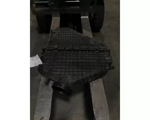 DETROIT DD15 Air Cleaner