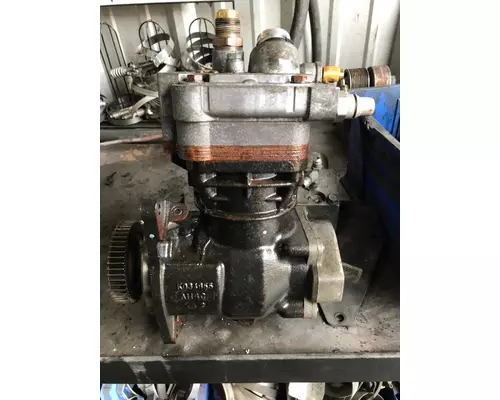 DETROIT DD15 Air Compressor