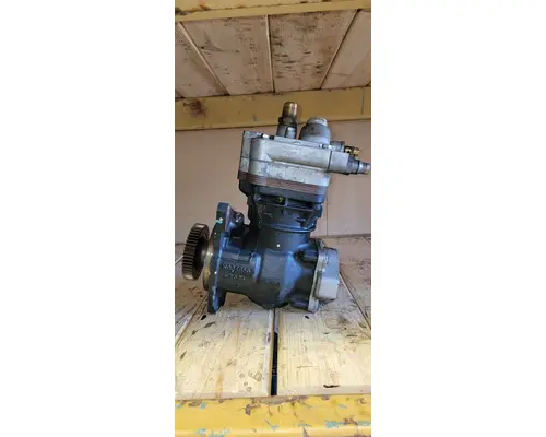 DETROIT DD15 Air Compressor
