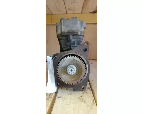 DETROIT DD15 Air Compressor