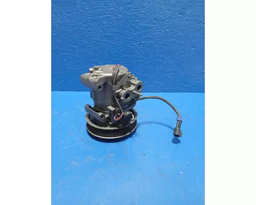 DETROIT DD15 Air Conditioner Compressor