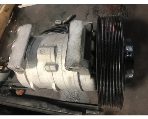 DETROIT DD15 Air Conditioner Compressor
