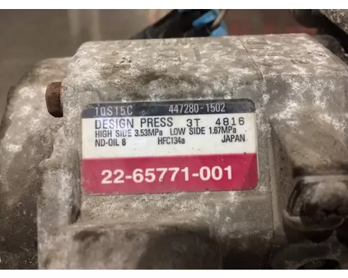 DETROIT DD15 Air Conditioner Compressor