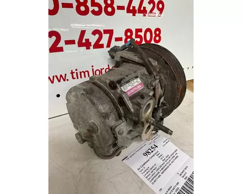 DETROIT DD15 Air Conditioner Compressor