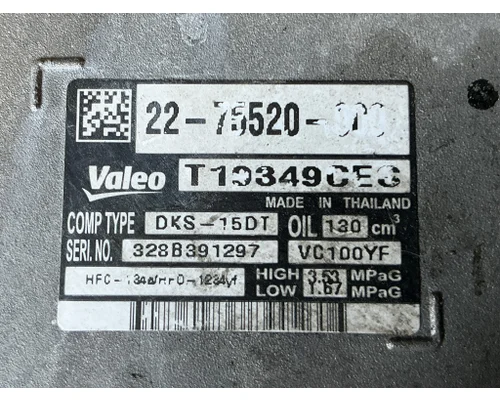 DETROIT DD15 Air Conditioner Compressor