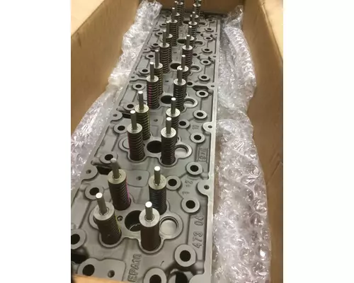 DETROIT DD15 CYLINDER HEAD