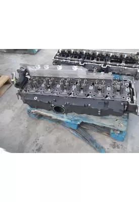 DETROIT DD15 CYLINDER HEAD