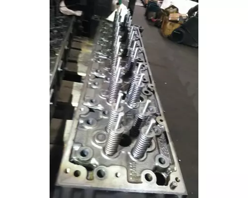 DETROIT DD15 CYLINDER HEAD