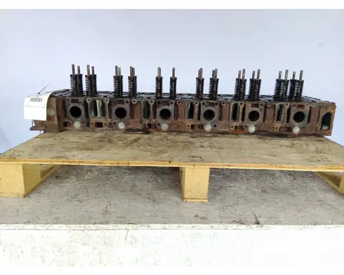 DETROIT DD15 CYLINDER HEAD