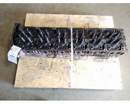 DETROIT DD15 CYLINDER HEAD