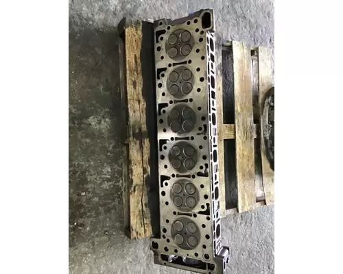 DETROIT DD15 CYLINDER HEAD