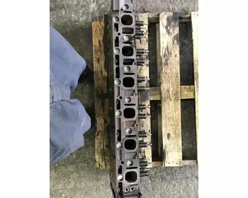 DETROIT DD15 CYLINDER HEAD