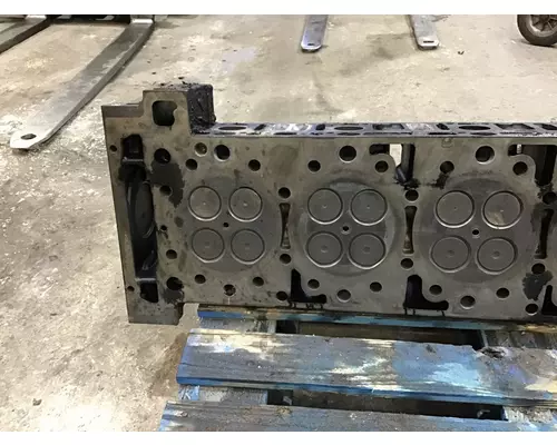 DETROIT DD15 CYLINDER HEAD