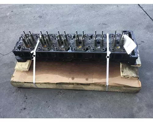 DETROIT DD15 CYLINDER HEAD