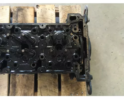 DETROIT DD15 CYLINDER HEAD