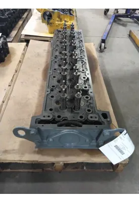 DETROIT DD15 CYLINDER HEAD