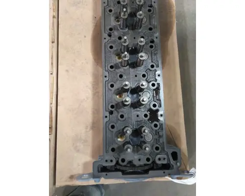 DETROIT DD15 CYLINDER HEAD