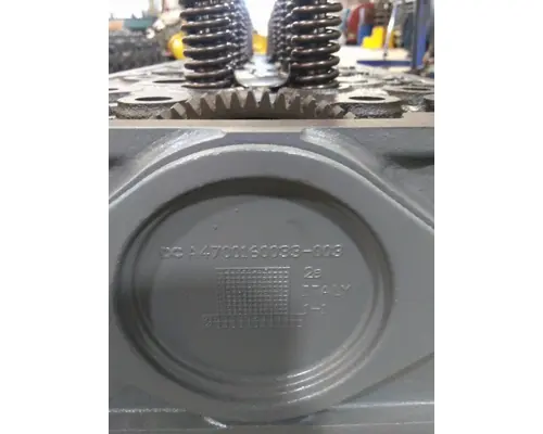DETROIT DD15 CYLINDER HEAD
