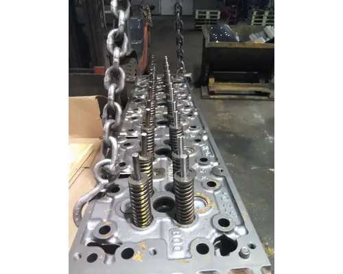 DETROIT DD15 CYLINDER HEAD