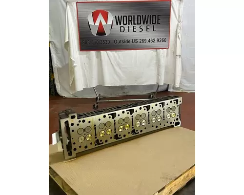 DETROIT DD15 Cylinder Head