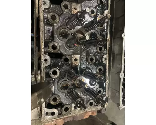 DETROIT DD15 Cylinder Head