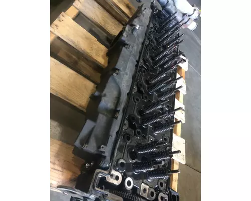 DETROIT DD15 Cylinder Head