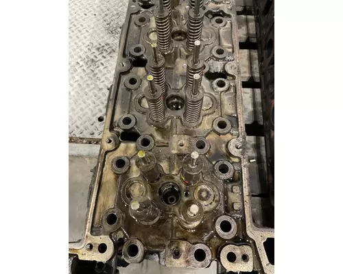 DETROIT DD15 Cylinder Head