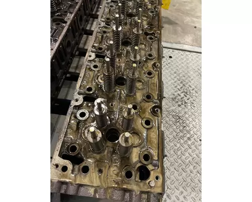 DETROIT DD15 Cylinder Head