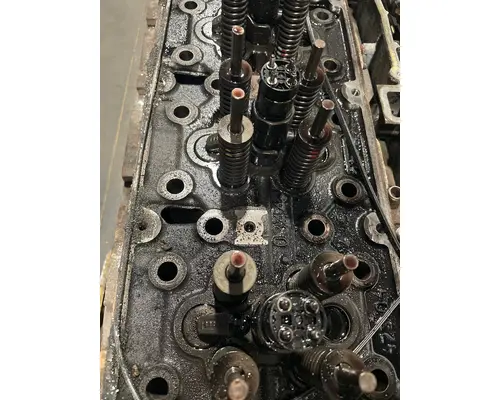 DETROIT DD15 Cylinder Head
