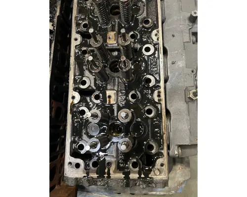 DETROIT DD15 Cylinder Head