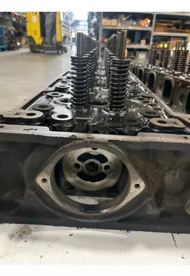 DETROIT DD15 Cylinder Head