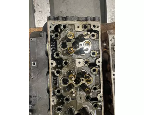 DETROIT DD15 Cylinder Head