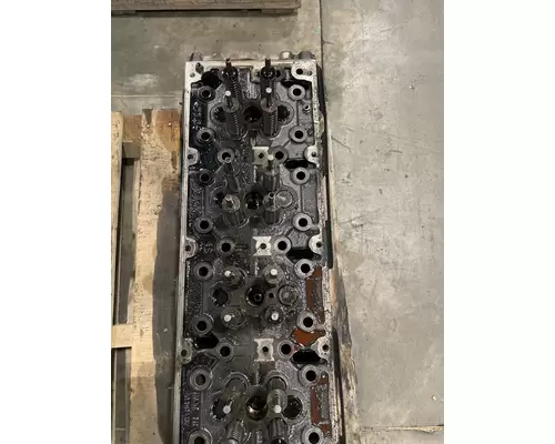 DETROIT DD15 Cylinder Head