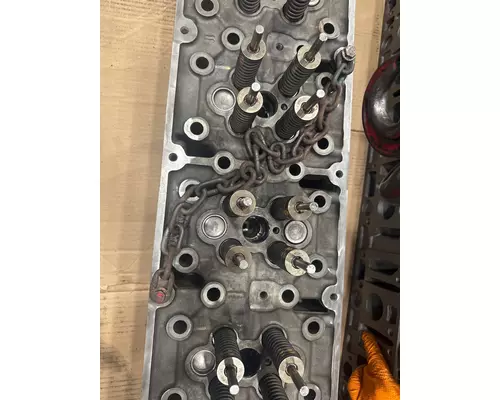 DETROIT DD15 Cylinder Head