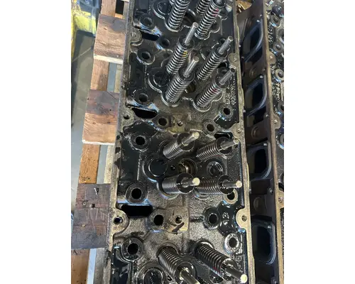 DETROIT DD15 Cylinder Head