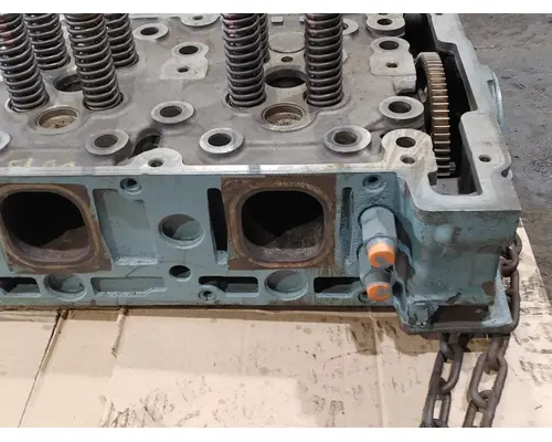 DETROIT DD15 Cylinder Head