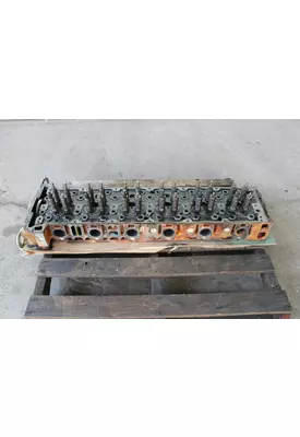 DETROIT DD15 Cylinder Head