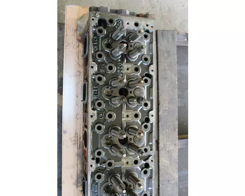 DETROIT DD15 Cylinder Head