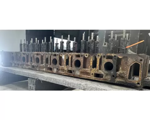 DETROIT DD15 Cylinder Head