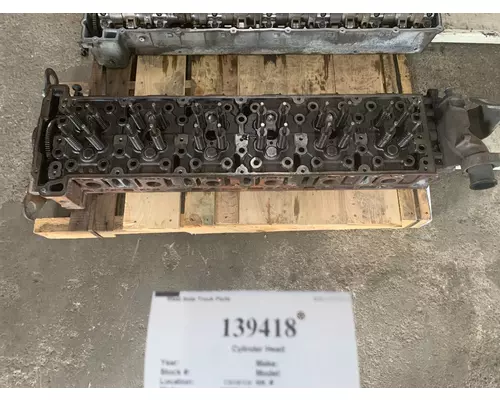 DETROIT DD15 Cylinder Head