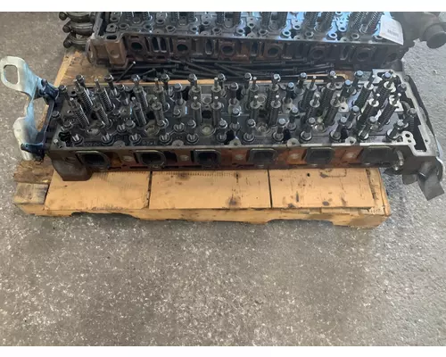 DETROIT DD15 Cylinder Head