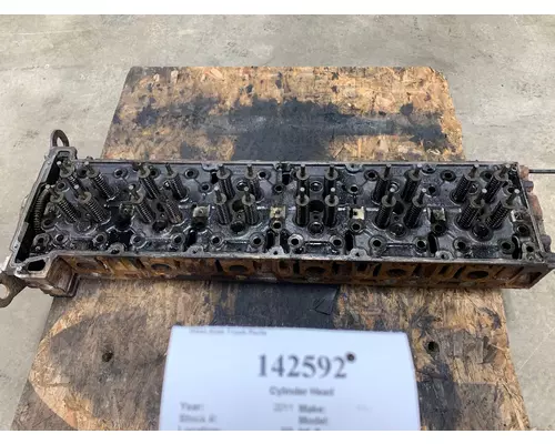 DETROIT DD15 Cylinder Head